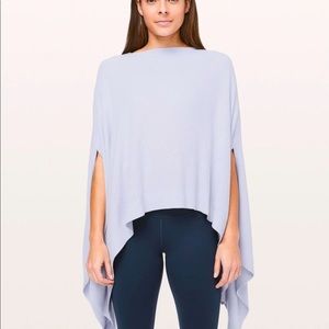 Lululemon forward flow cape